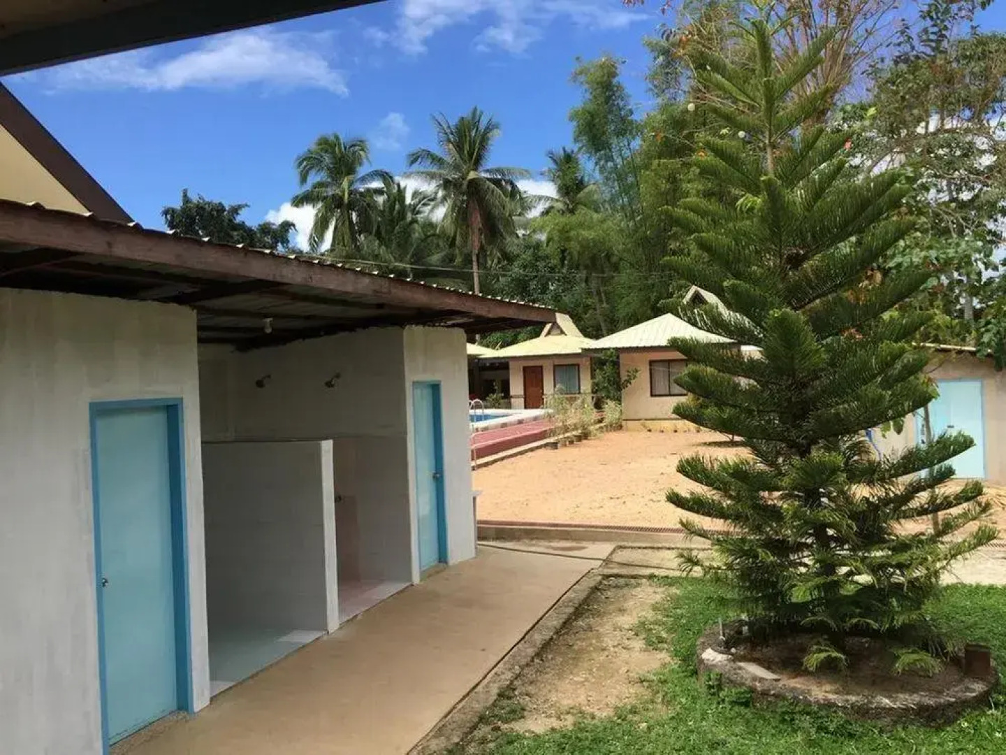 Tay LeLong's Pension House