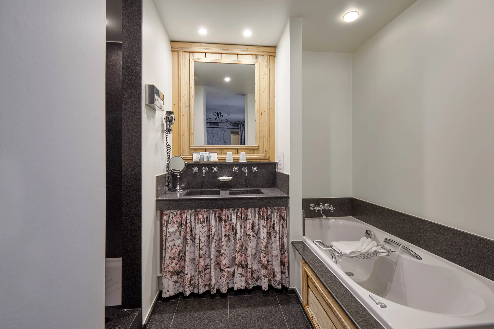 The Pand Hotel