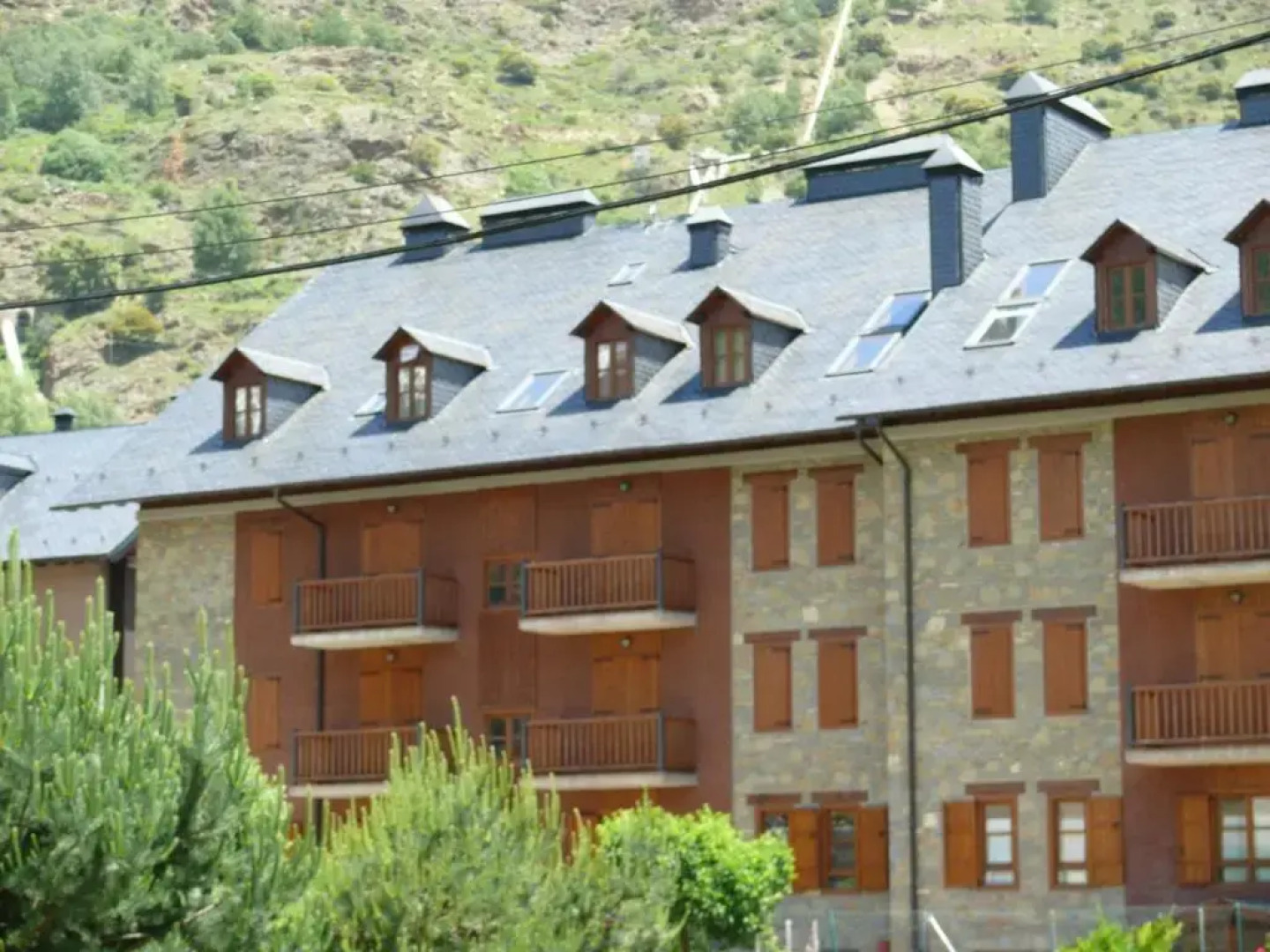 Apartamentos wifi Baqueira & Aigüestortes con jardín privado