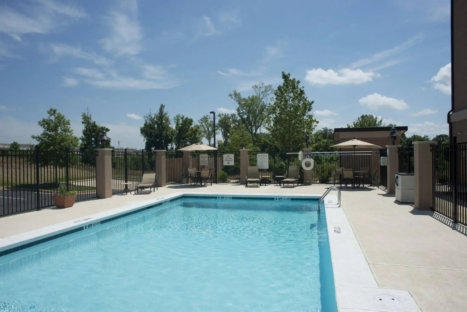 Holiday Inn Express Hotel & Suites Prattville South by IHG