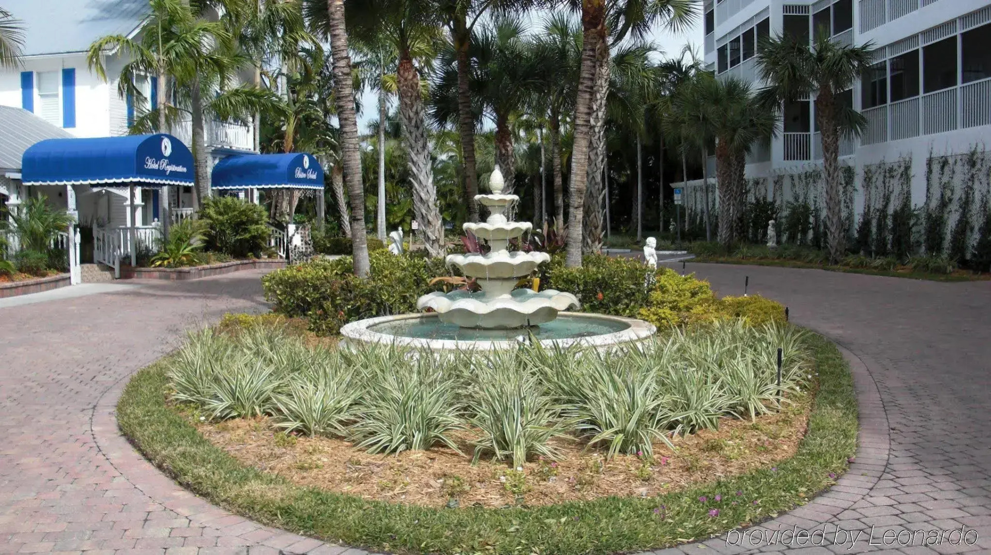 Olde Marco Island Inn and Suites