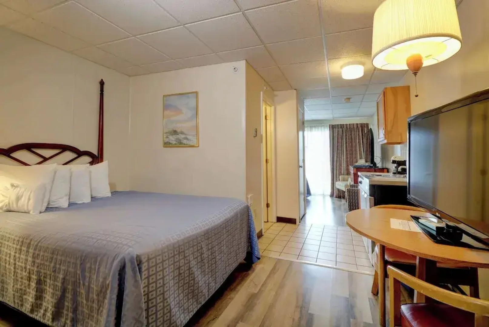 Waves Oceanfront Resort