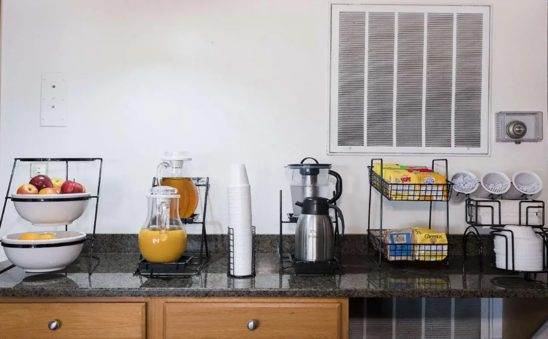 Bearcat Inn and Suites