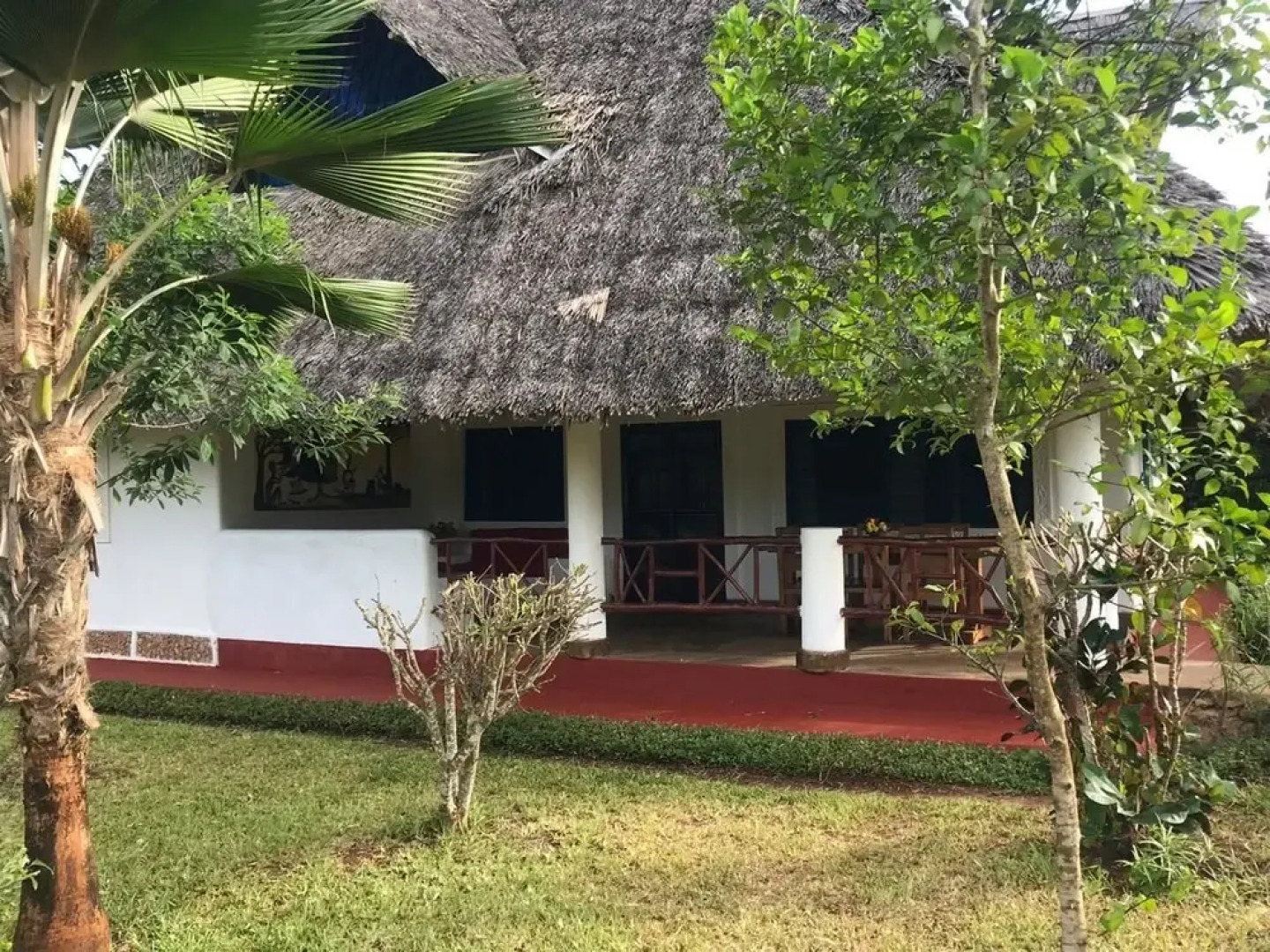 Villa Dora and Holly