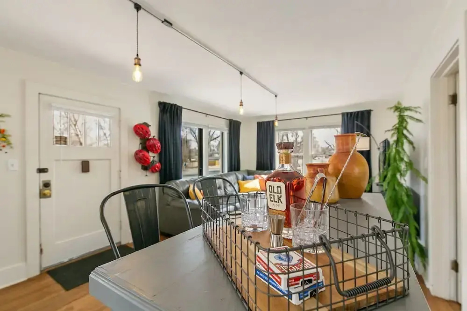 Mulberry Place: a Charming Cottage Near Old Town!