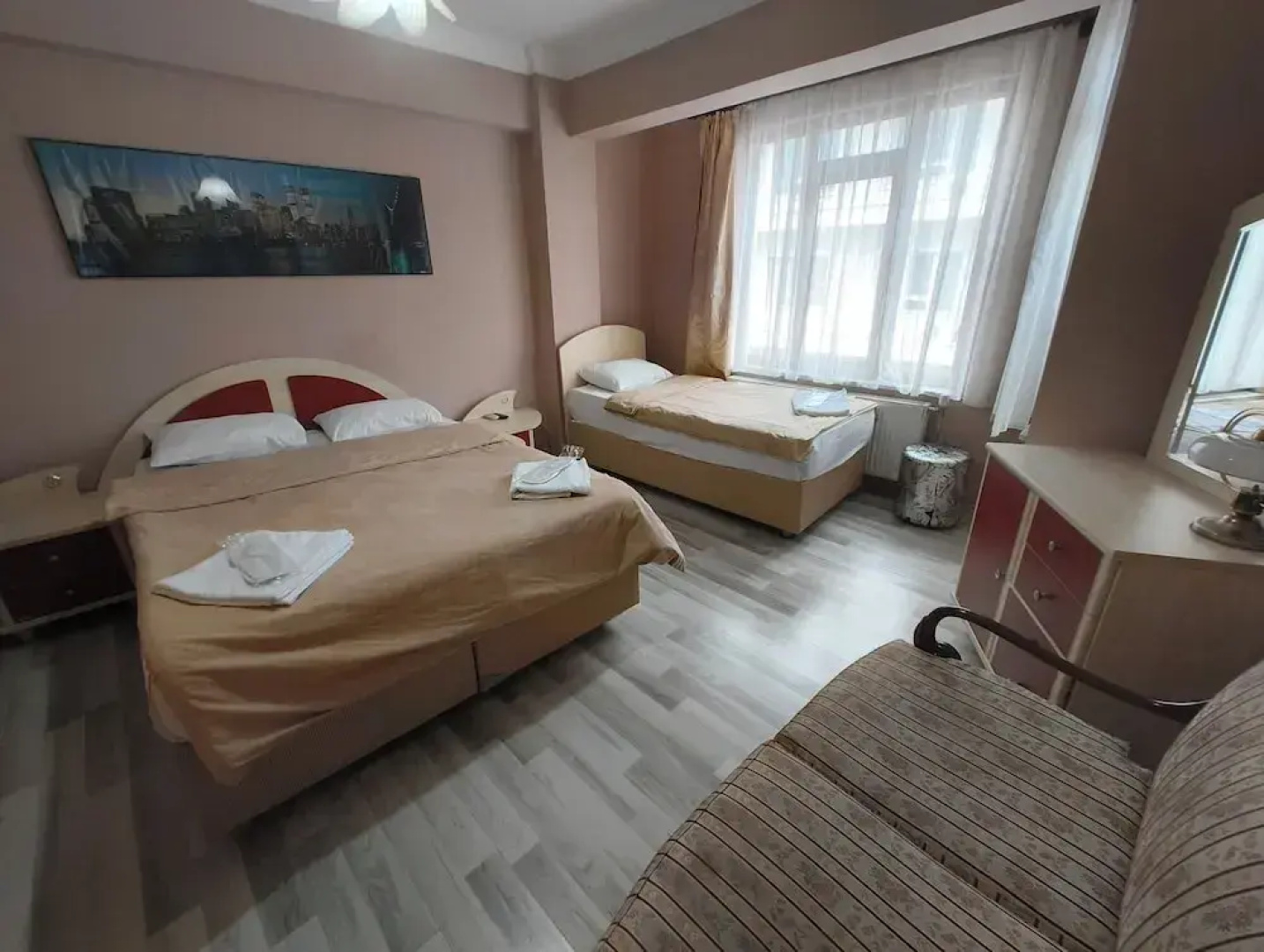Taç Home