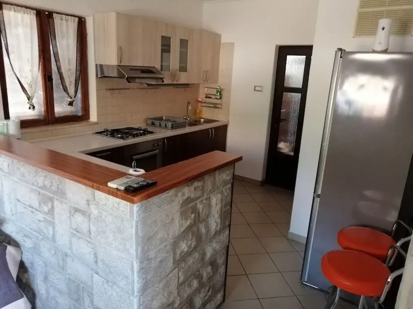 Viktor Rooms and Apartments