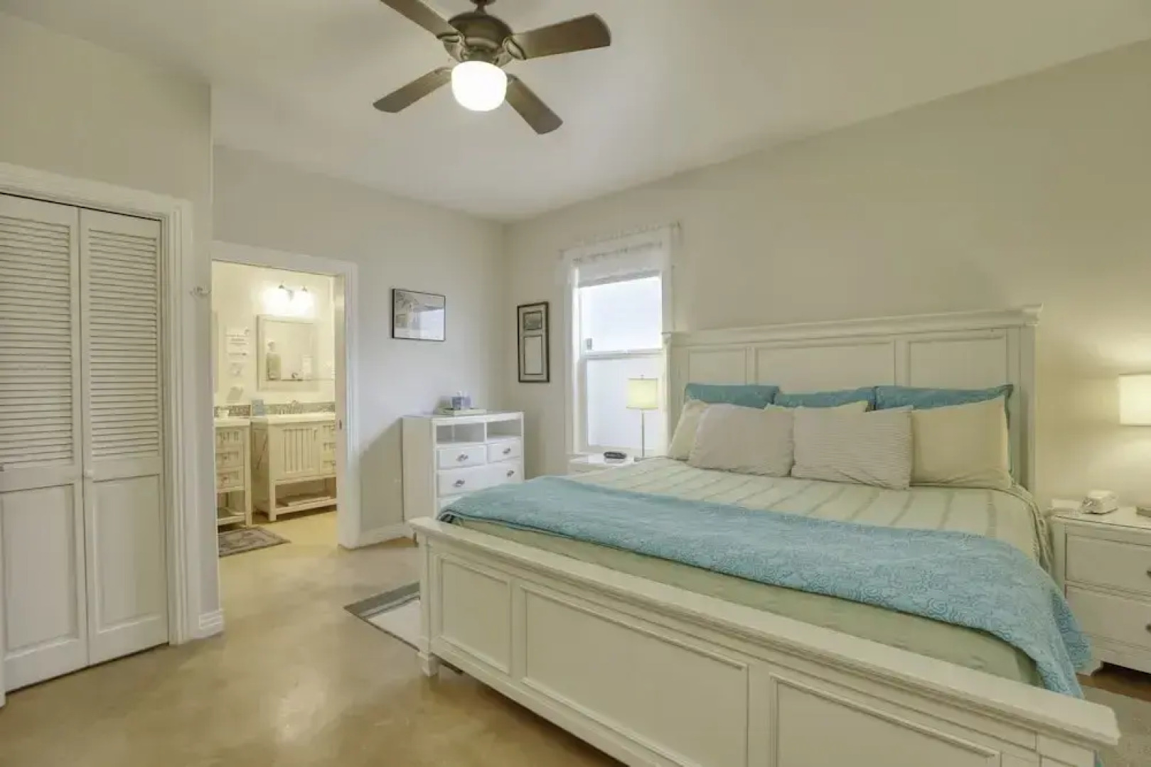 1460 Strand Way 2 Bedroom Home by Redawning