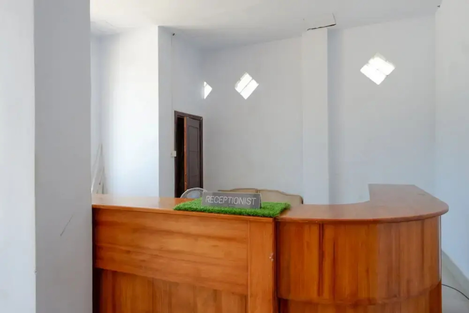 Hotel Viranza by RedDoorz