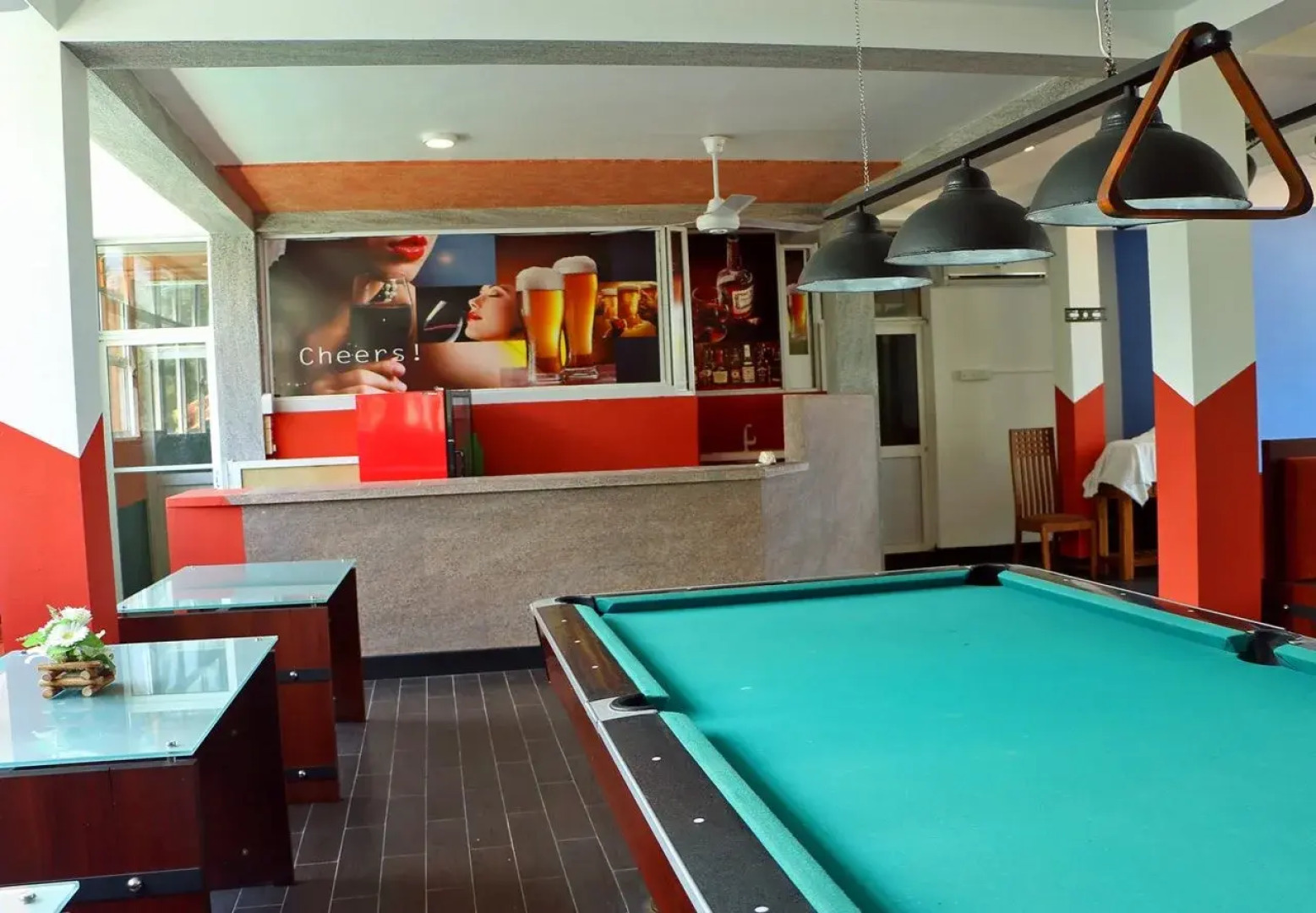 Roy Villa Beach Hotel