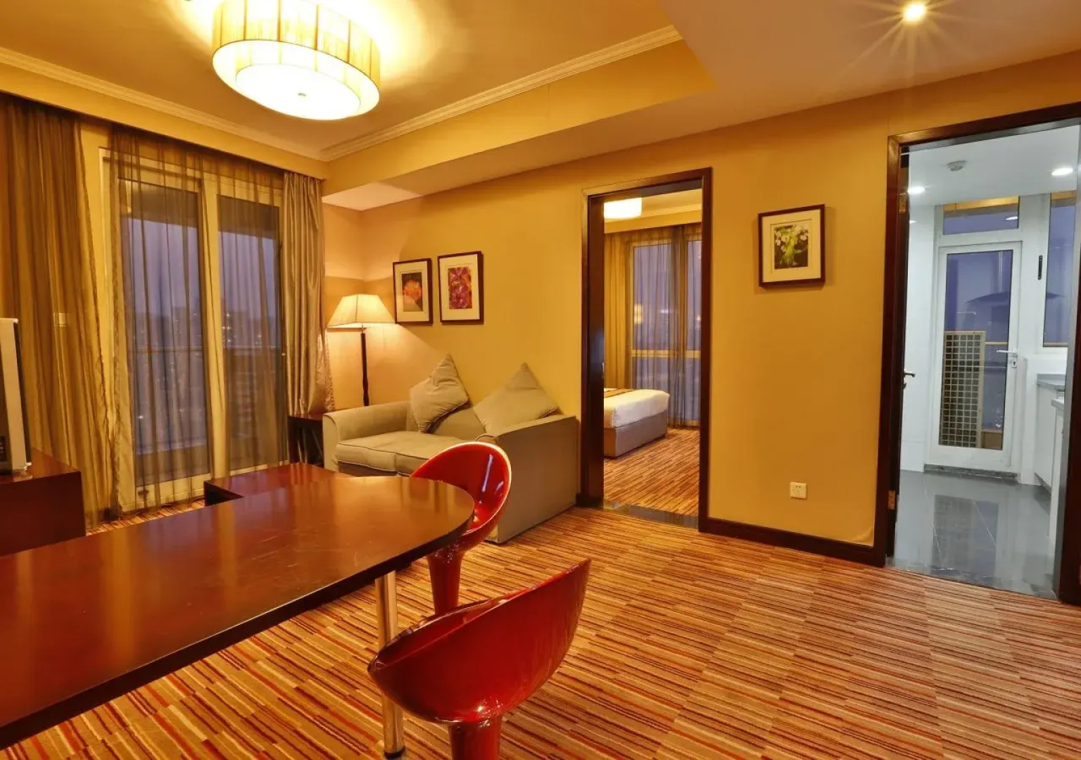 Rayfont Downtown Hotel Shanghai (Xuhui)