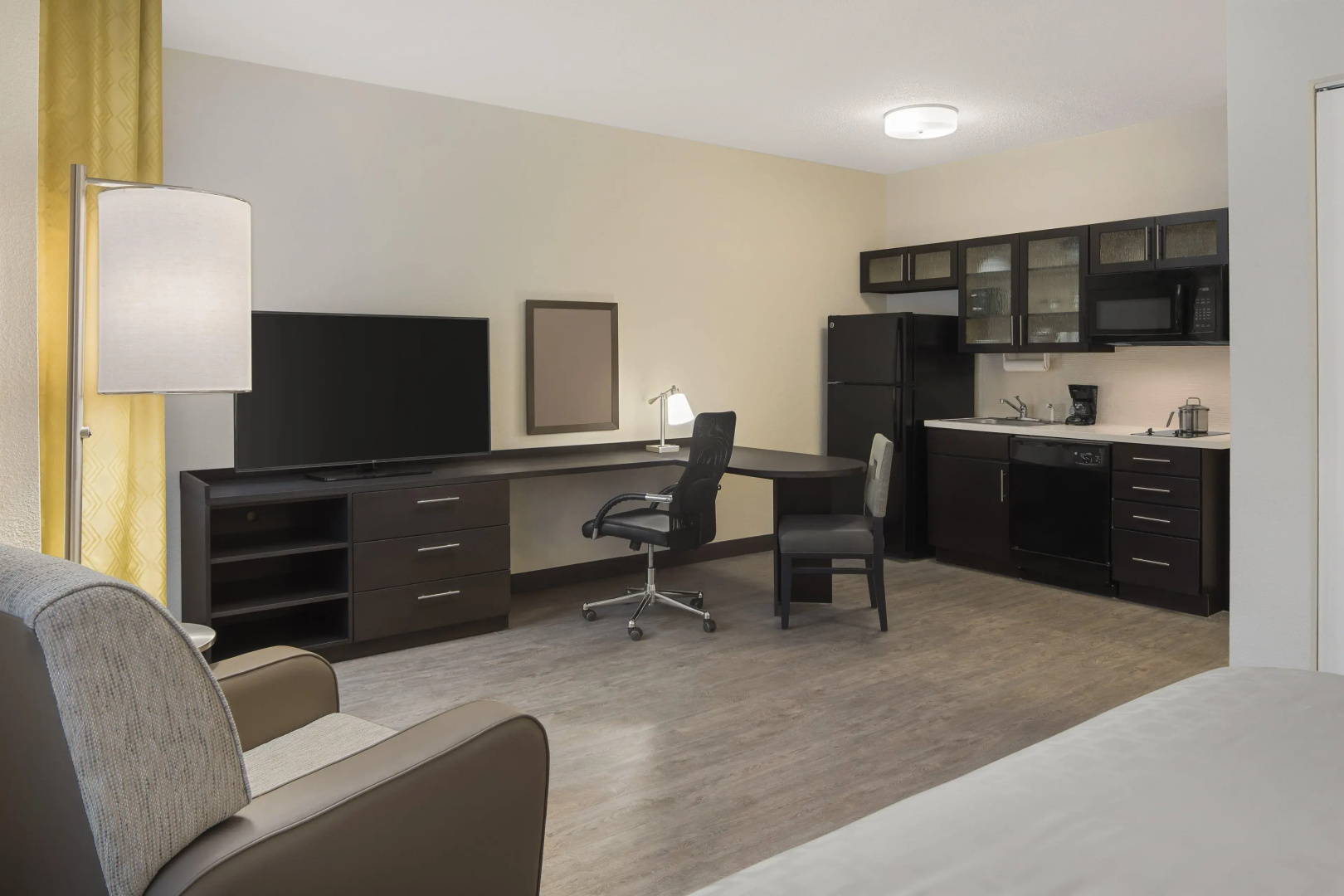 Candlewood Suites Charlotte - Arrowood by IHG