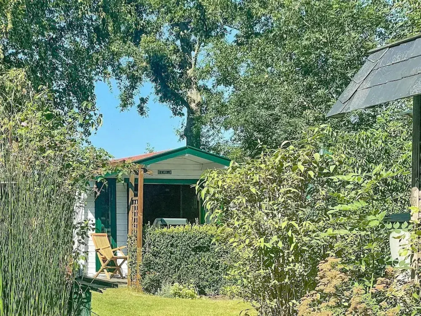 Charmantes Reetdachhaus in Lehe