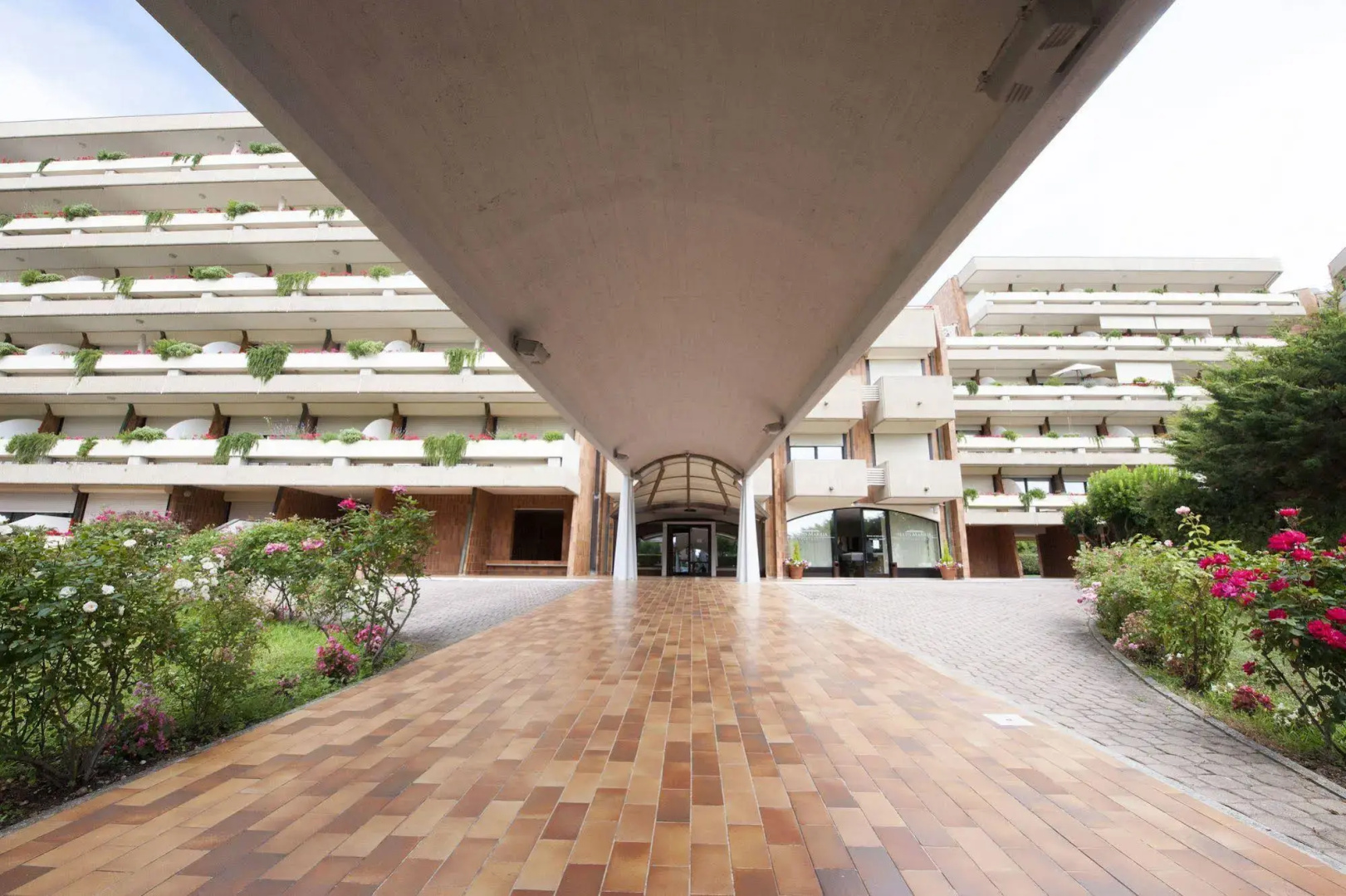 Suites Marilia Apartments
