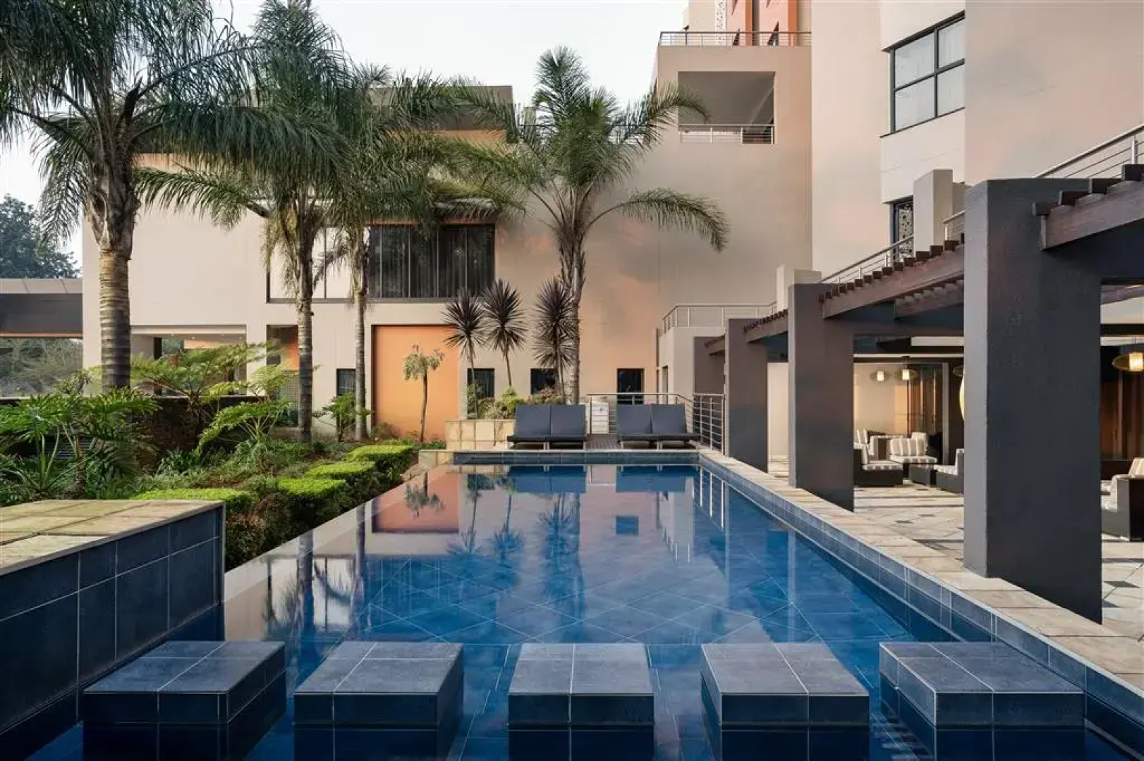 Premier Hotel OR Tambo