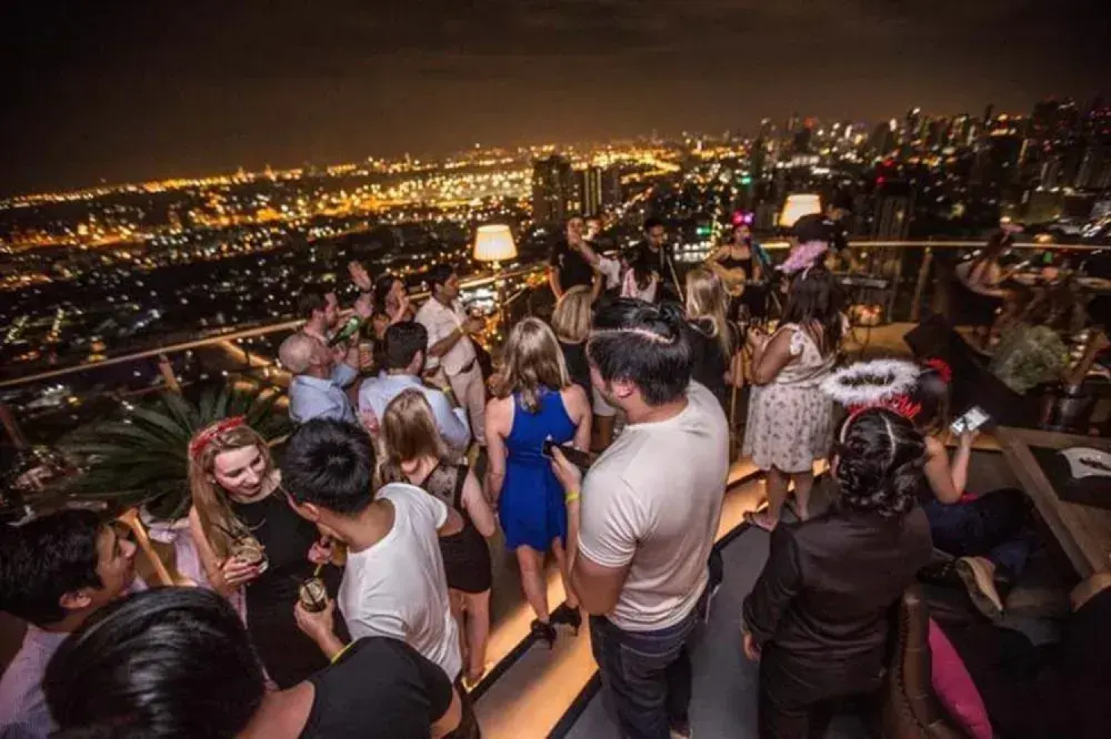 Sky Walk Sky Bar