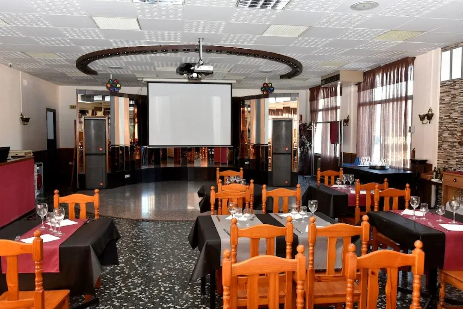 Nou Parador De Gualda