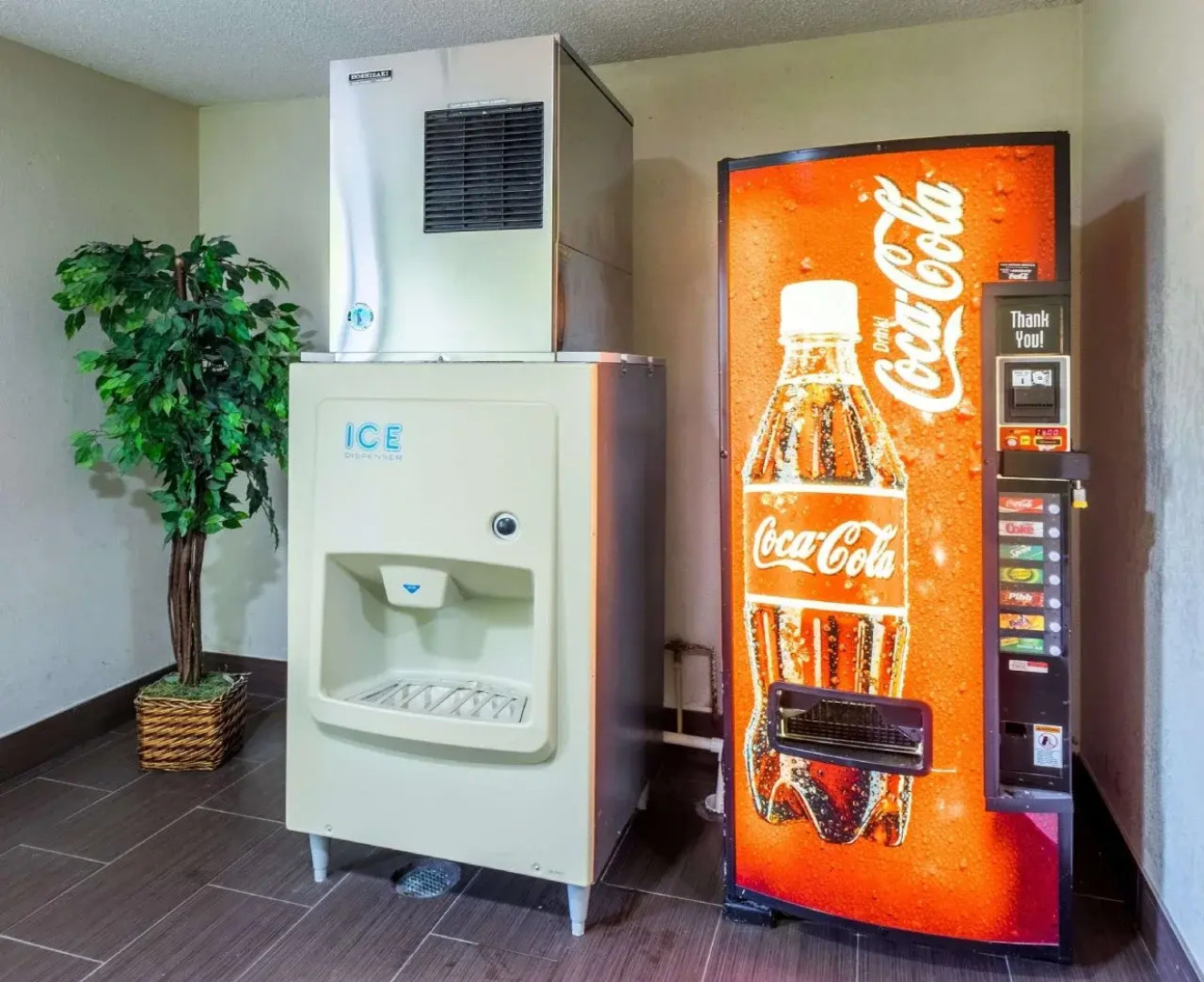 Red Roof Inn & Suites Savannah Gateway