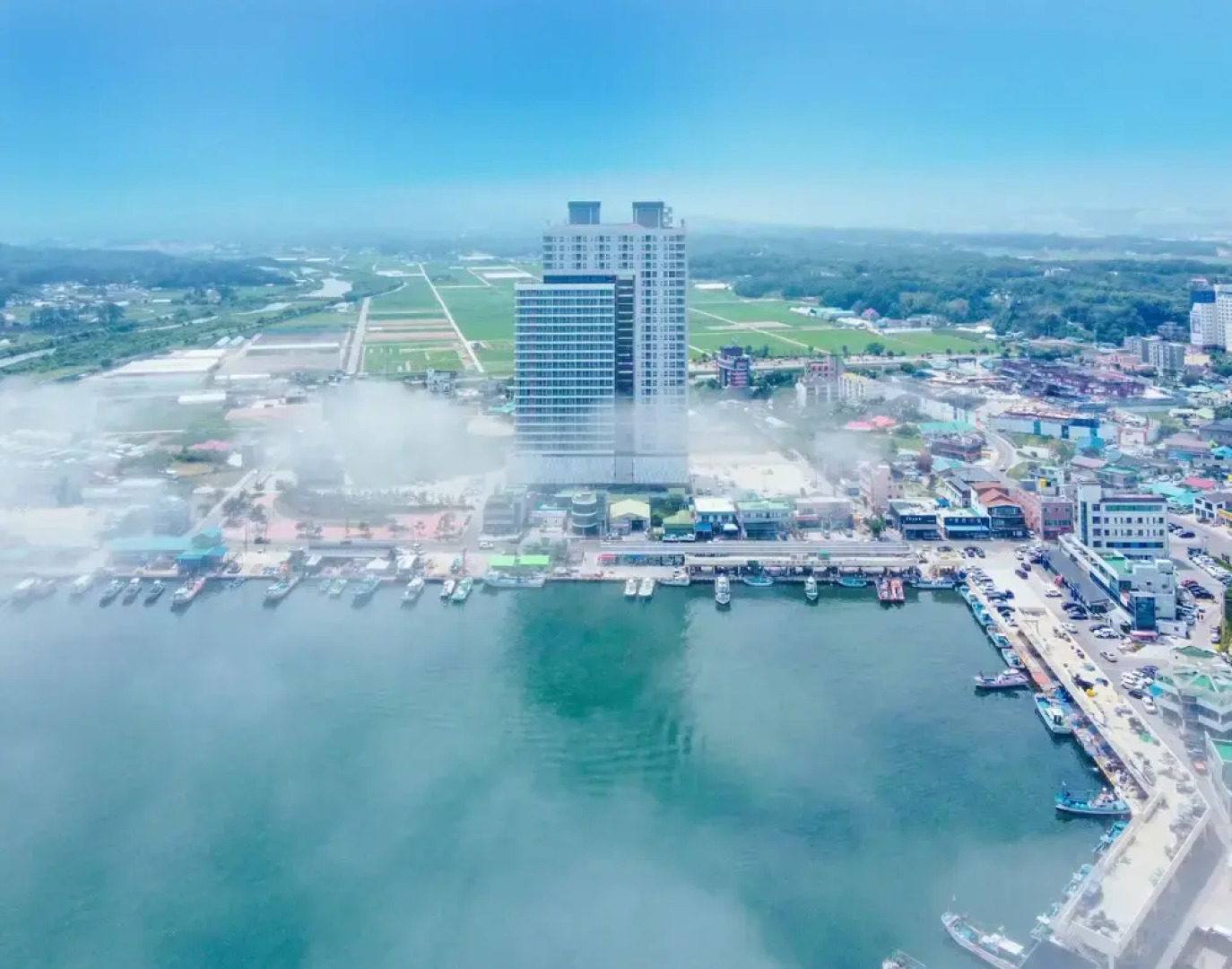 Gangneung Chonpines Ocean Suites Hotel