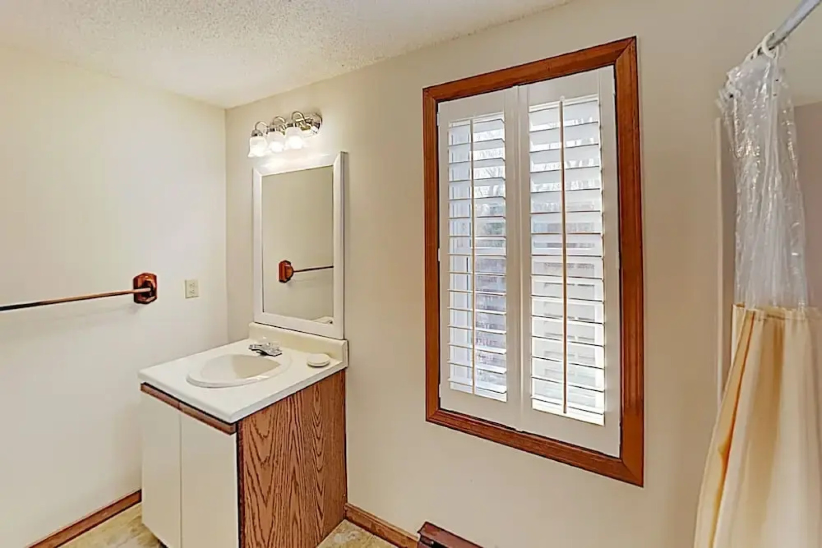 New Listing! Tranquil W/ Deck, Near Beach 4 Bedroom Home