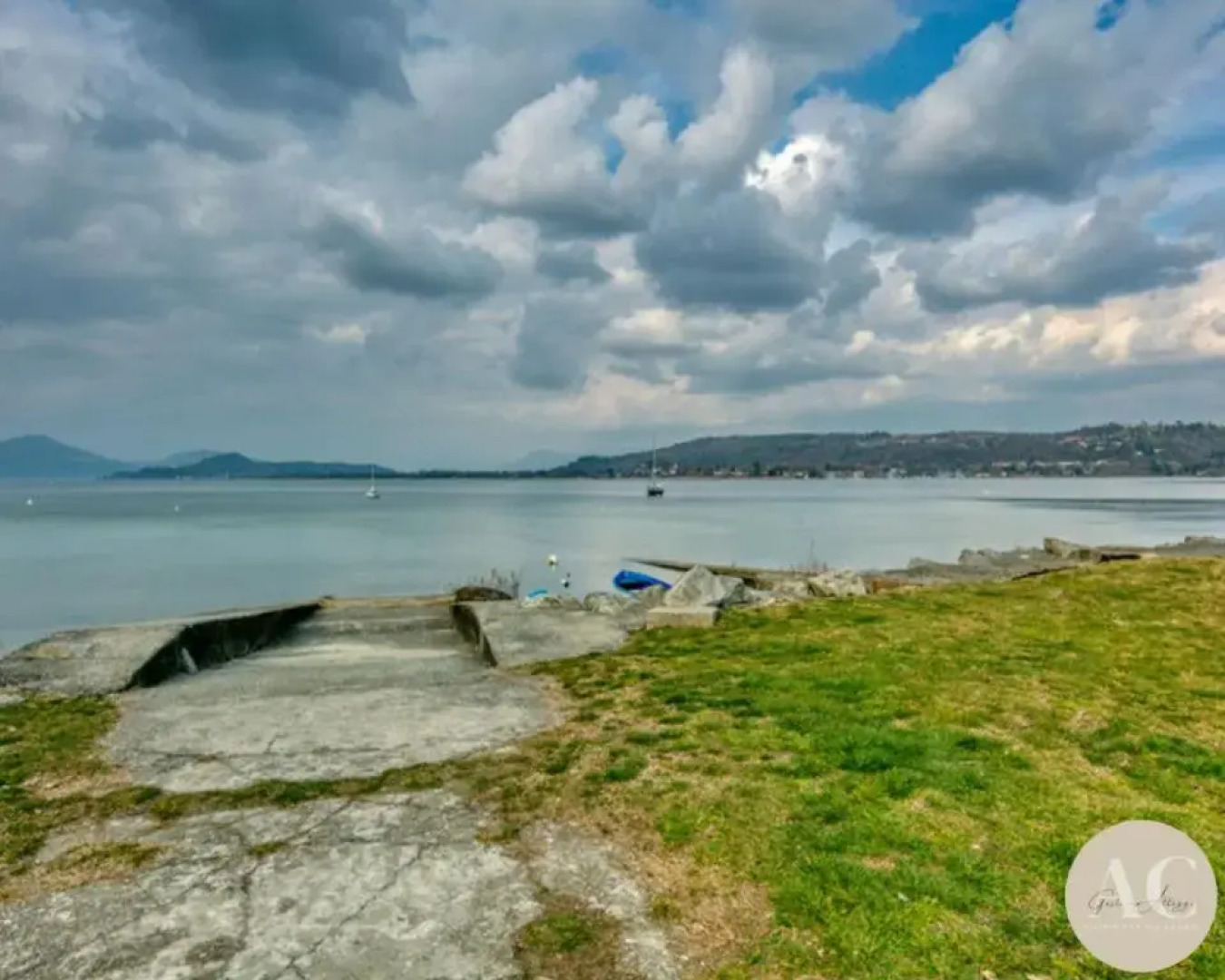 Appartamento Castelletto Ticino - con parcheggio