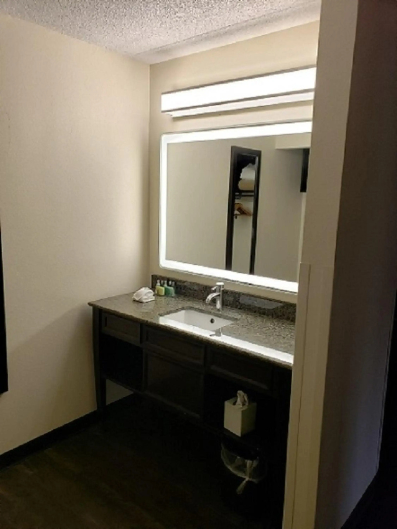 Club - Hotel Nashville Inn & Suites