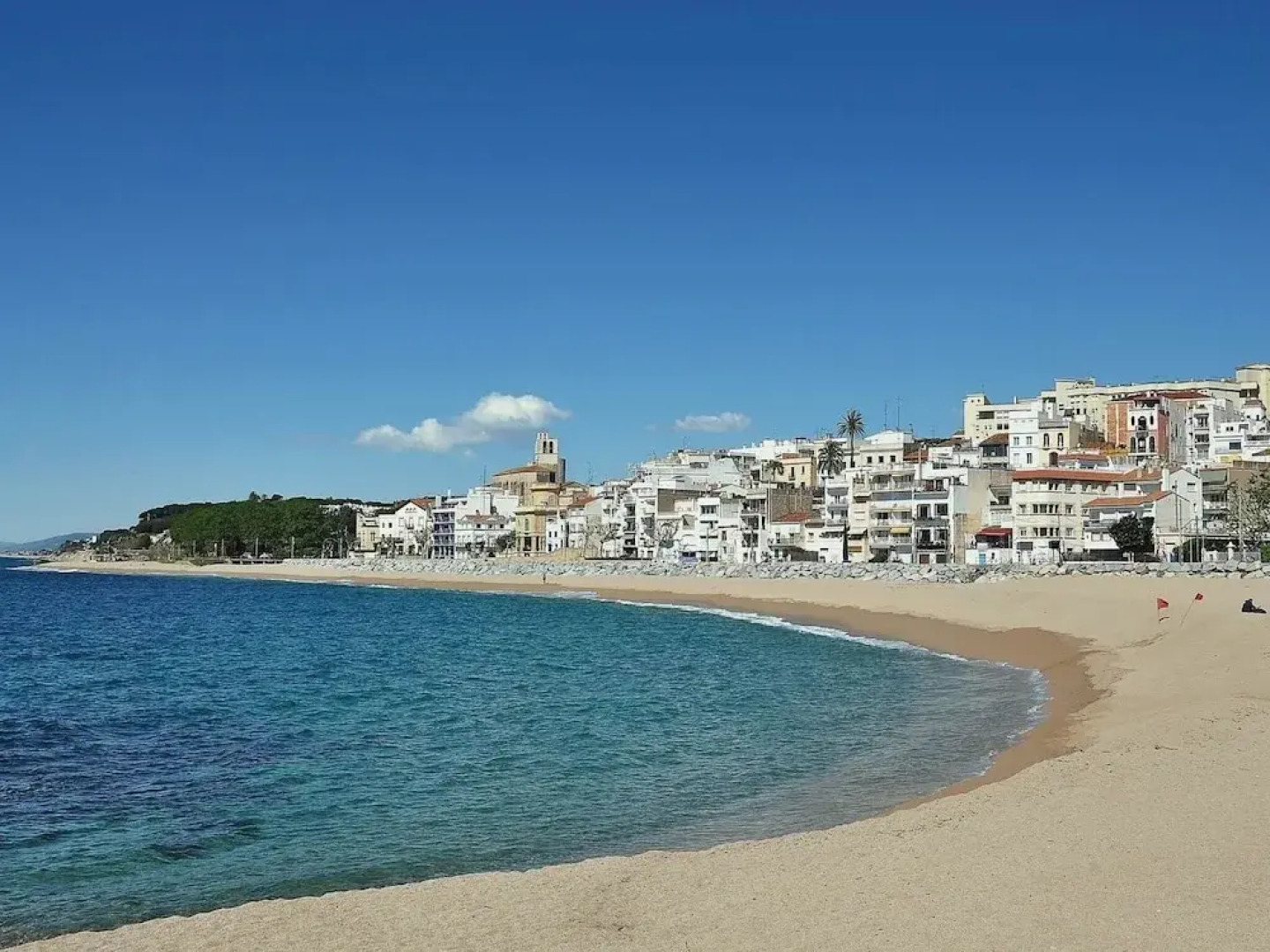 Lovely Holiday Home in Sant Pol de Mar near Sea & Beach