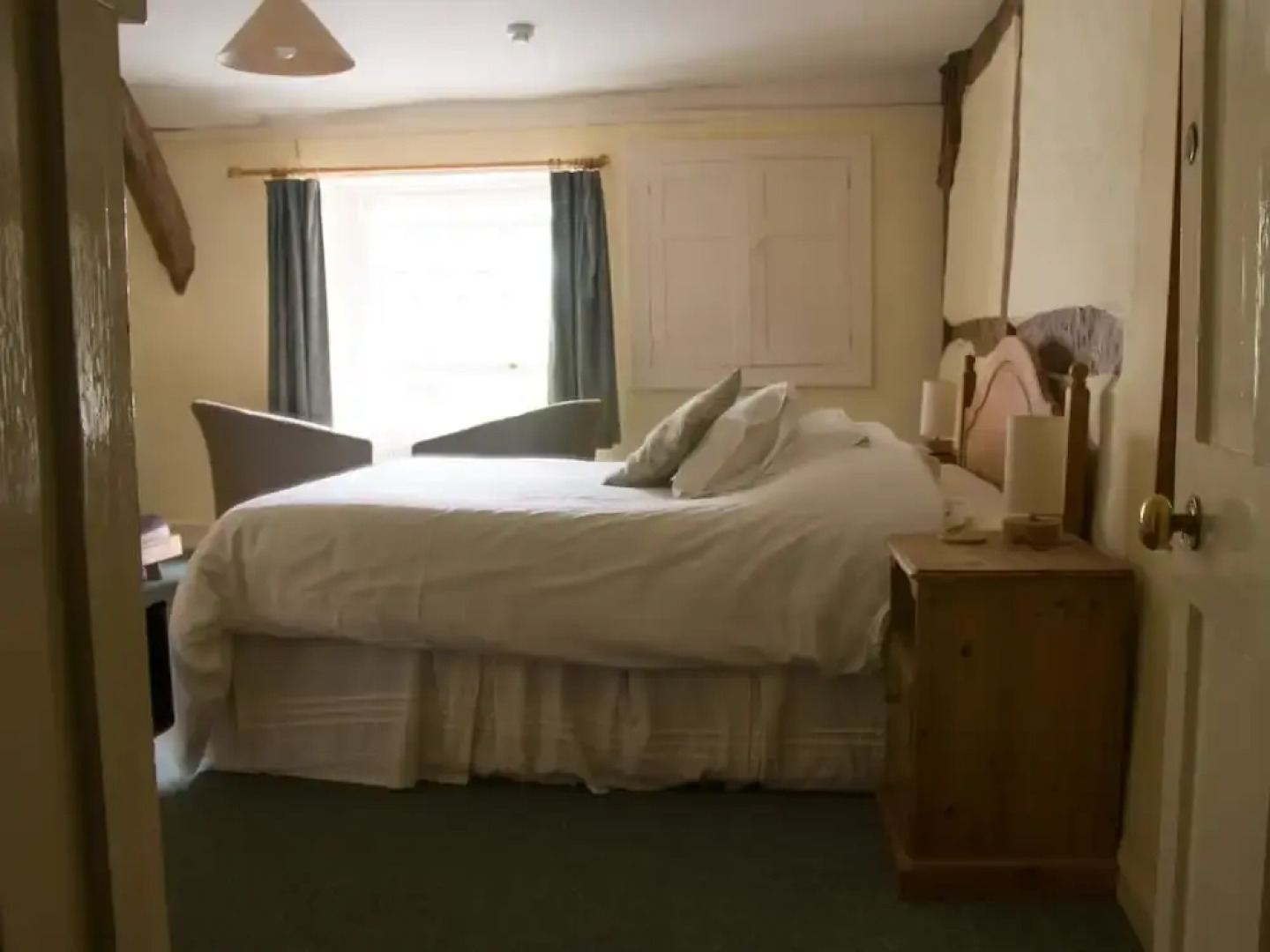 The Fox & Hounds Inn