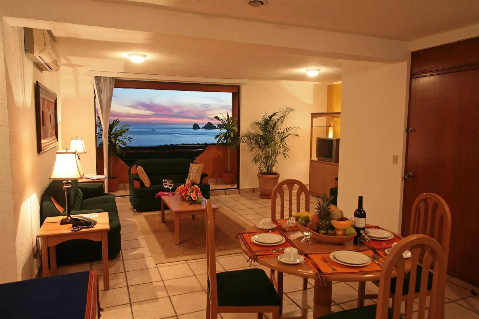 Sunrock Hotel and Suites