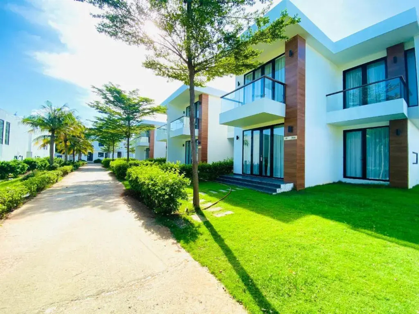 Saint Simeon Resort Villa Owner