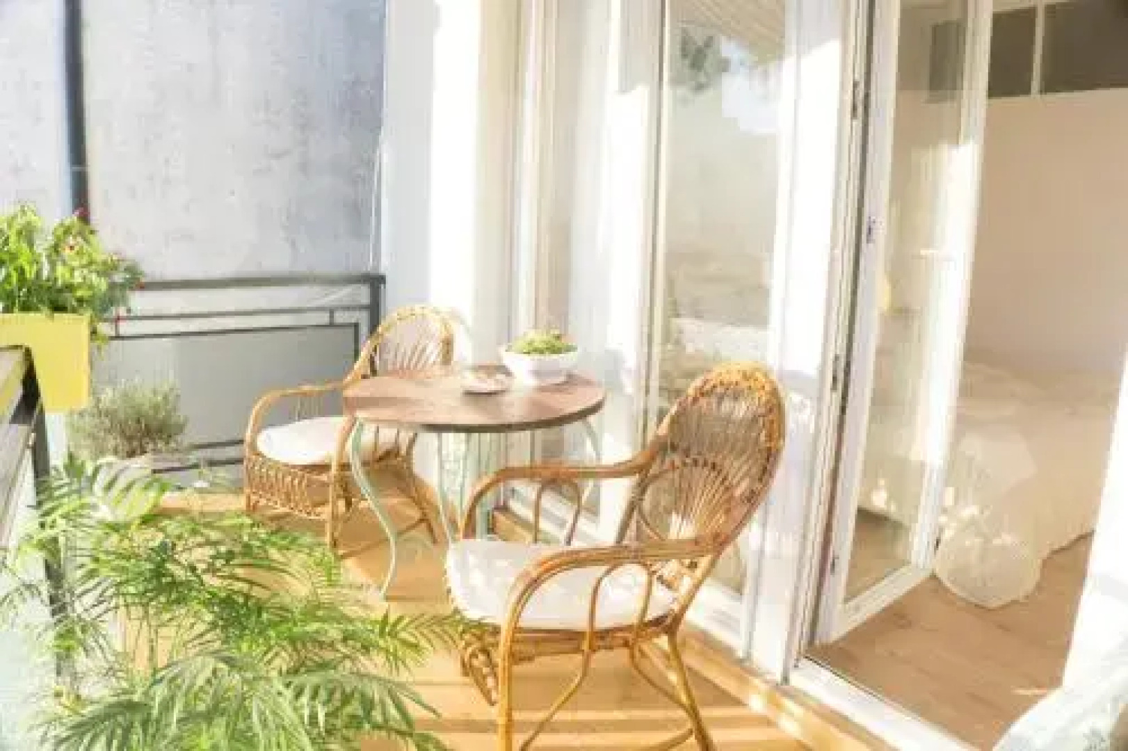 Spacious apartment by the sea 8+4