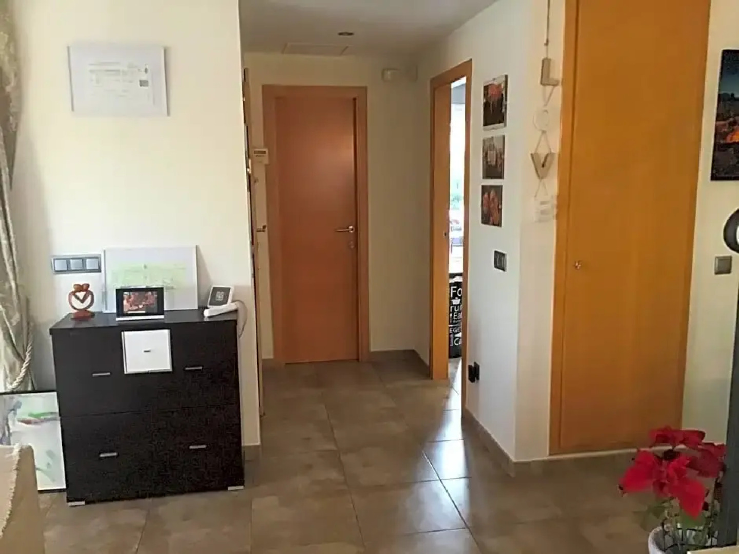 Double Room with Shared Bathroom and Shared Communal Areas R4