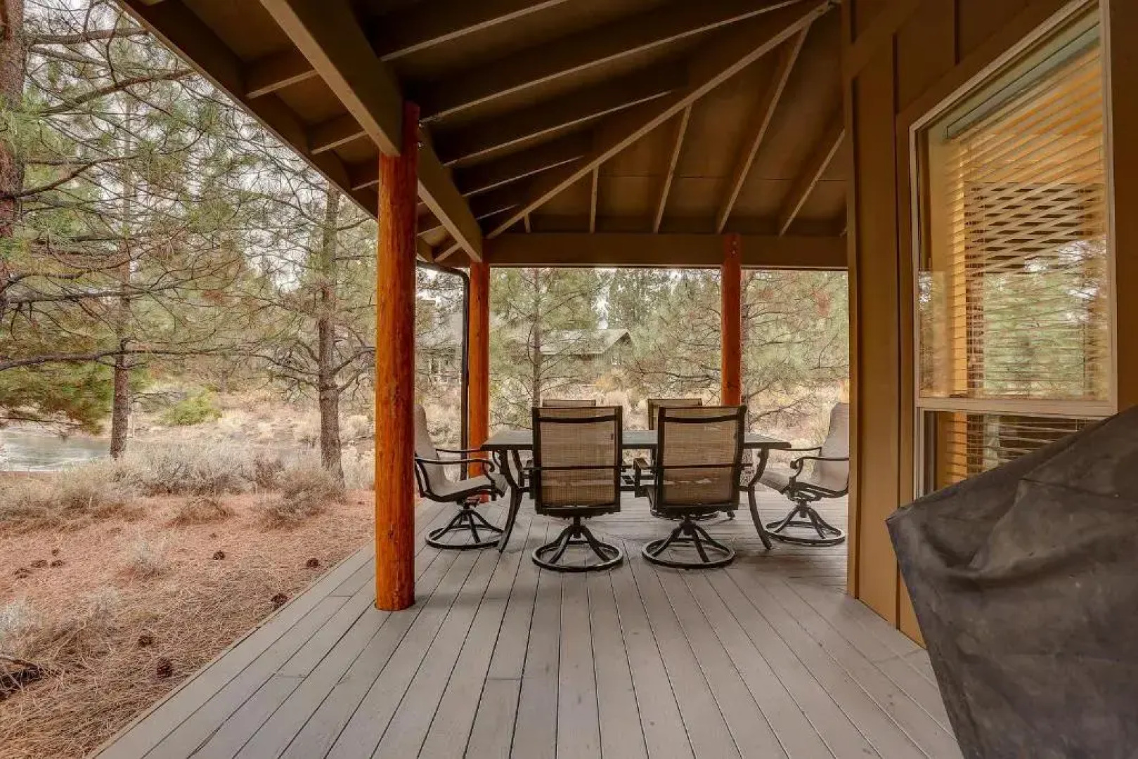 Big Pine-Ac-3Br/2.5Ba