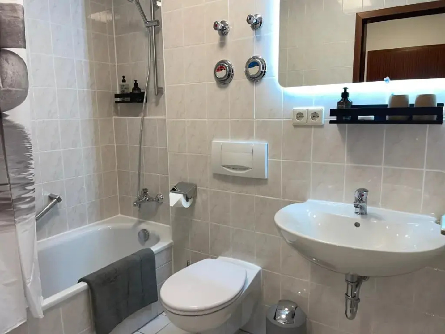 Double Apartment I 4 room I 110qm I Kitchen,BLK I Bosch development-center