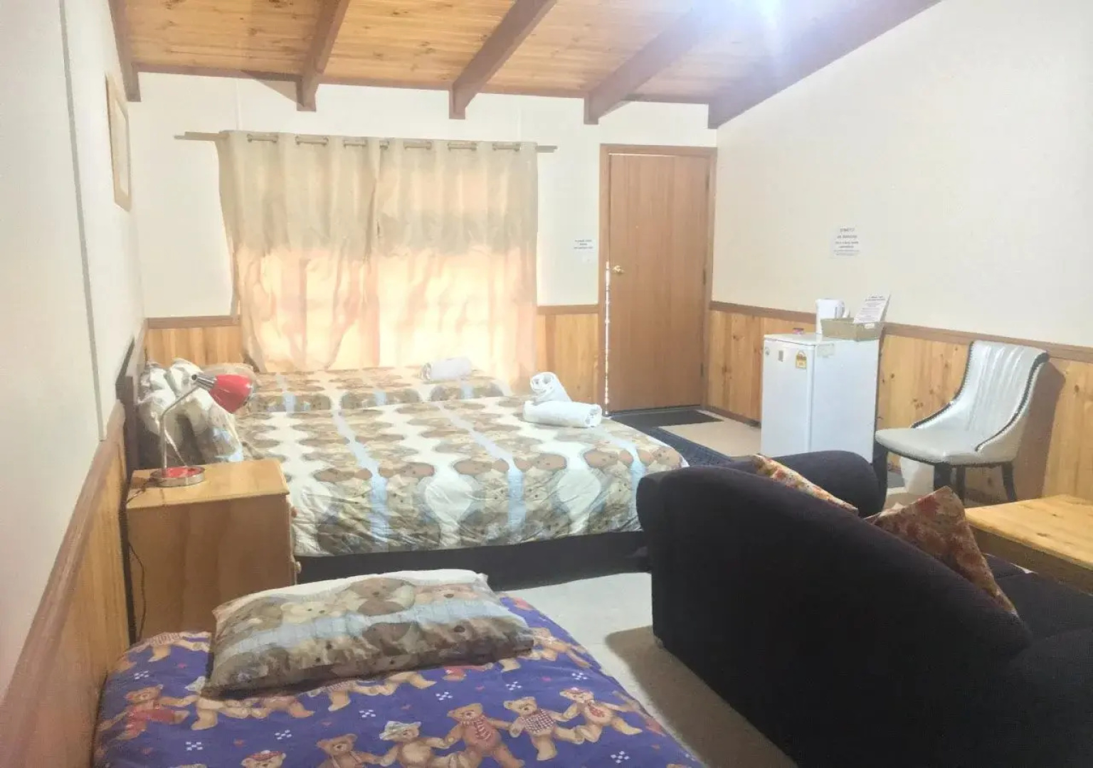 4 Bears Motel
