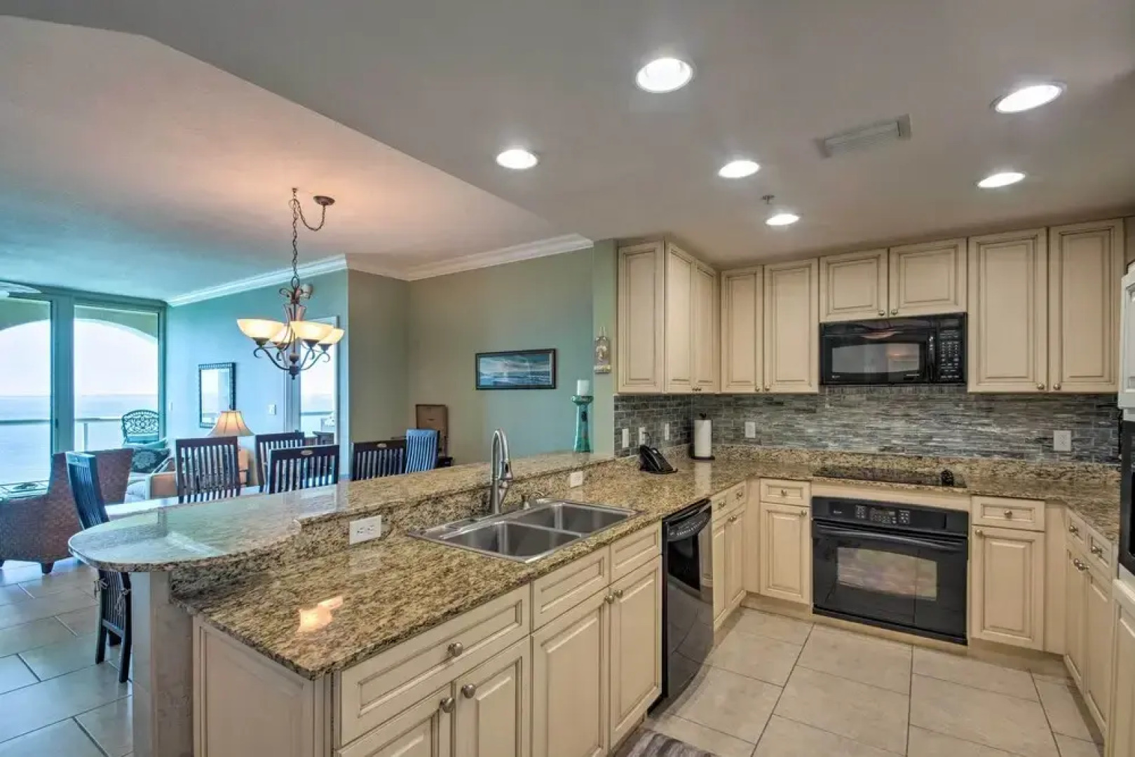 Pensacola Beach Resort Condo With Beach Access!