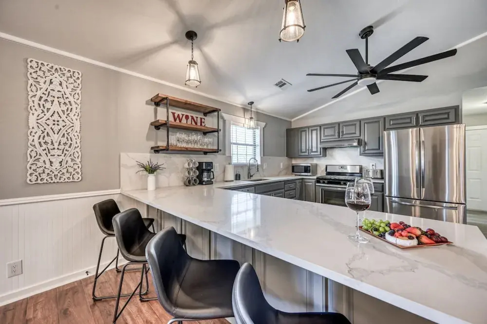 Wow! Exceptional House With Inviting Fire Pit!