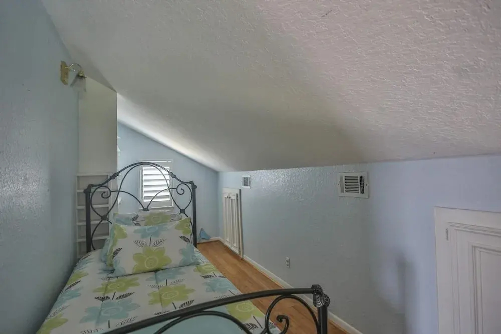 Tropical Oasis In Beautiful Galveston-tiki Island 3 Bedroom Home by Redawning