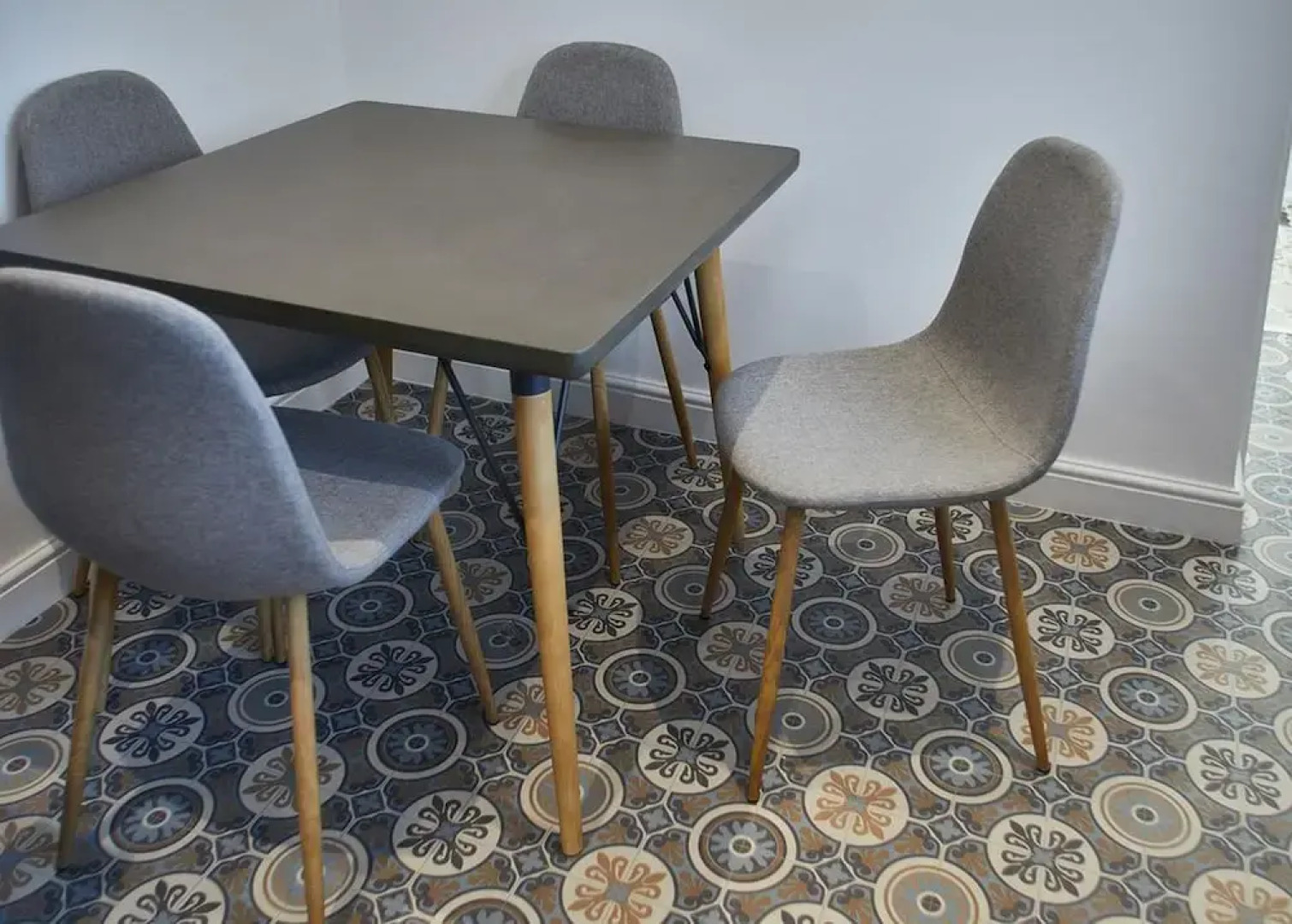 The Ruby Retreat Apartment