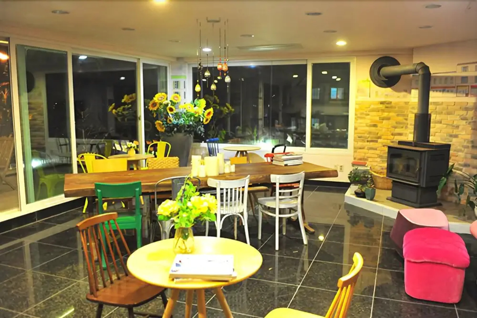 Taean (Anmyeondo) Before Sunset Pension