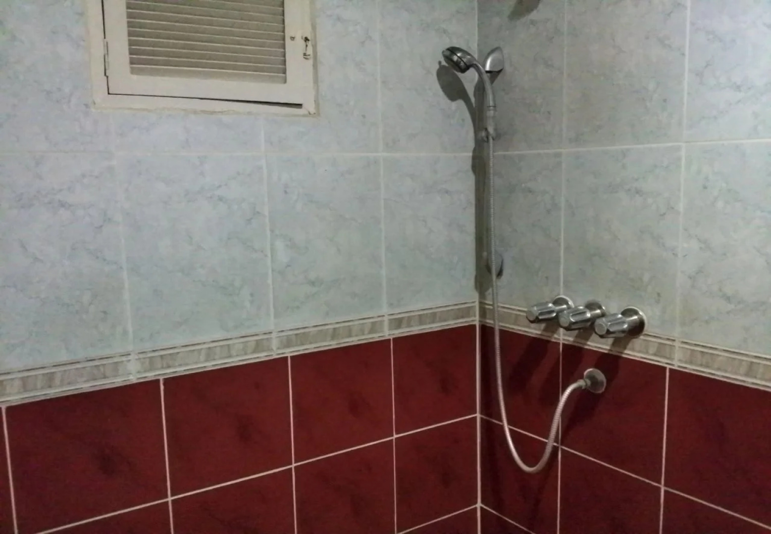 Orchids Drive Inn Hotel and Restaurant