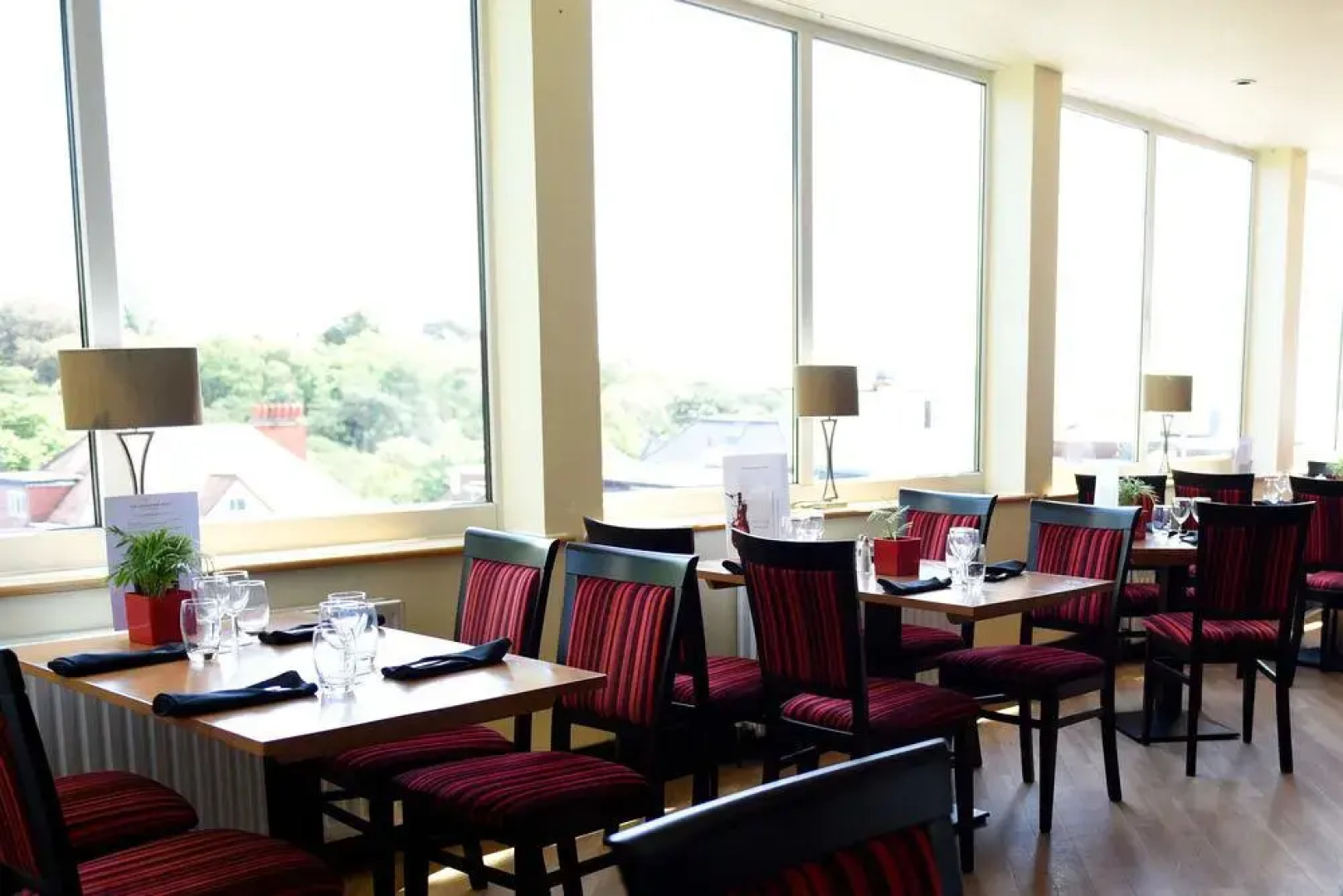 Riviera Hotel & Holiday Apartments