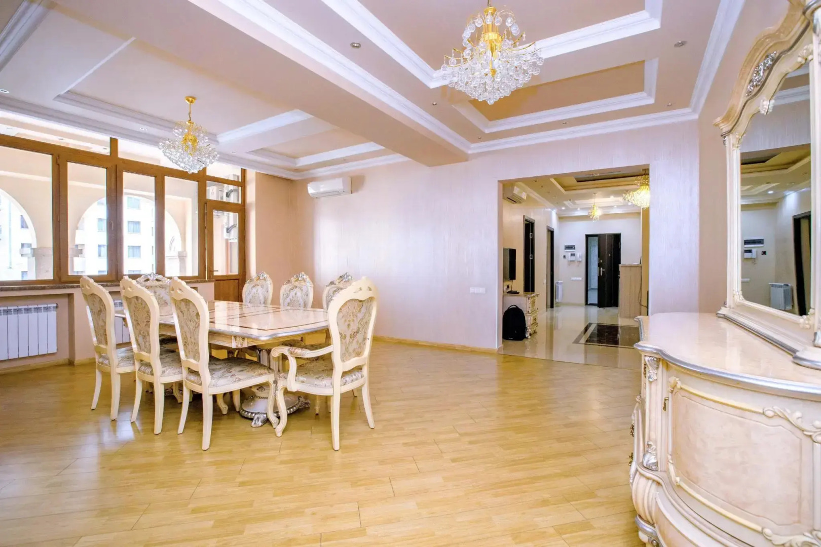 Stay Inn (Стей Инн) на улице Амиряна 4/6