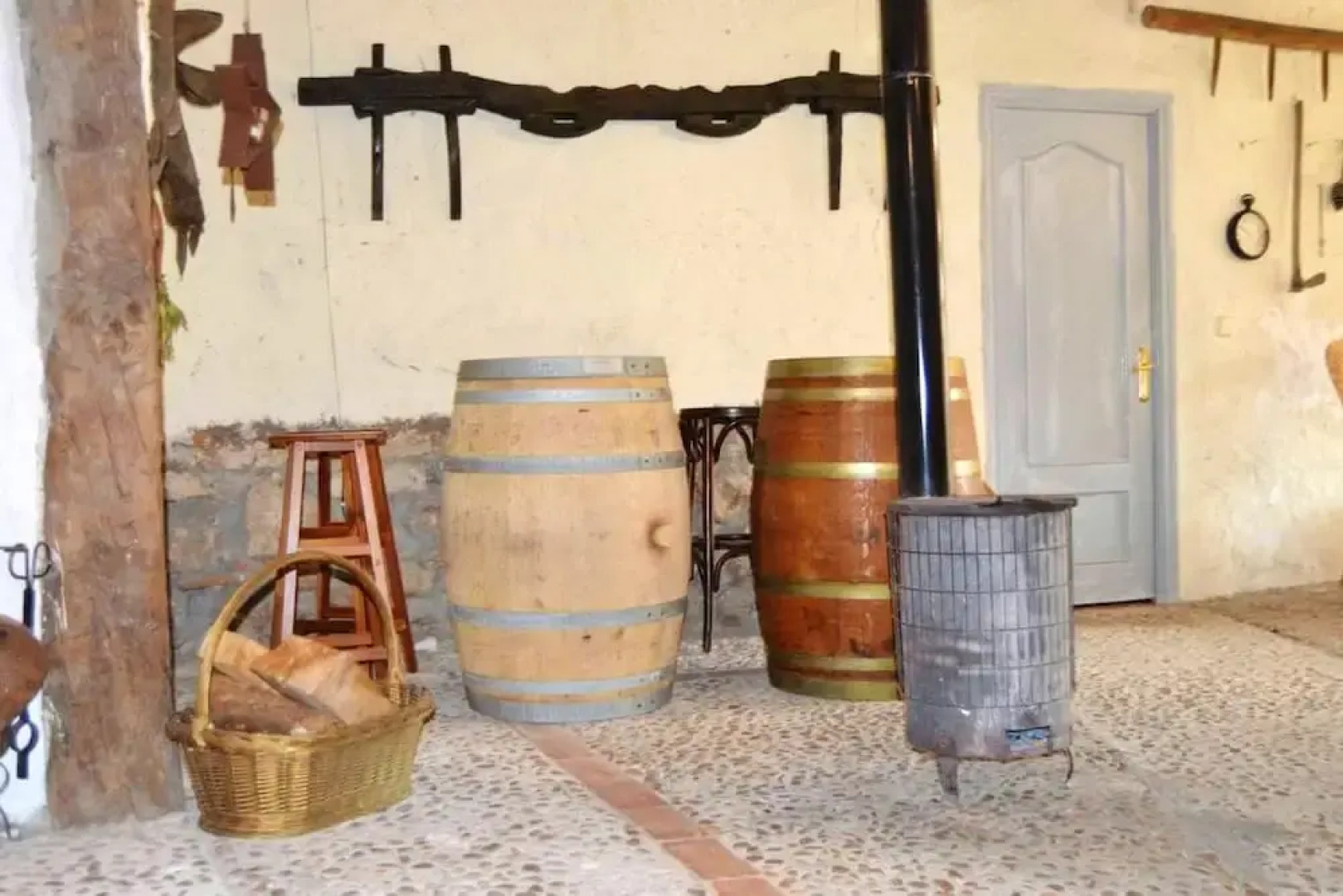 House With 6 Bedrooms in Campo de Cuéllar, With Private Pool and Enclo