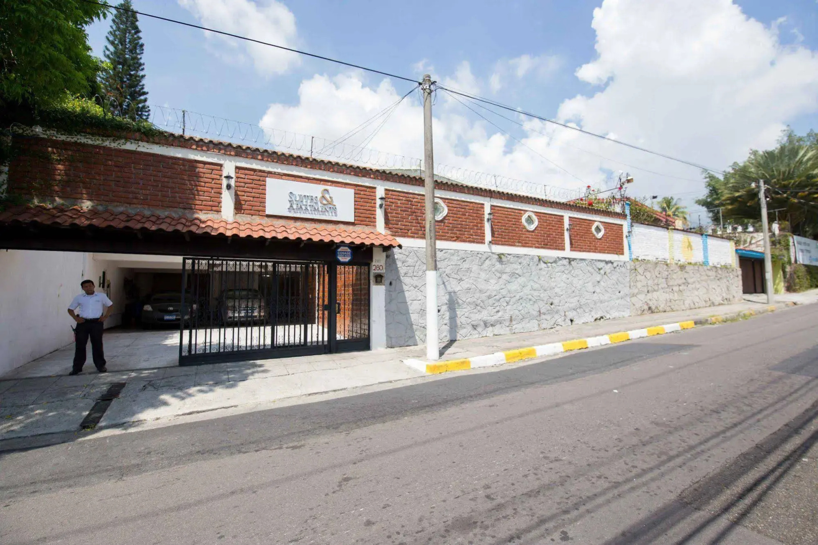 Suites & Apartments San Benito Zona Rosa