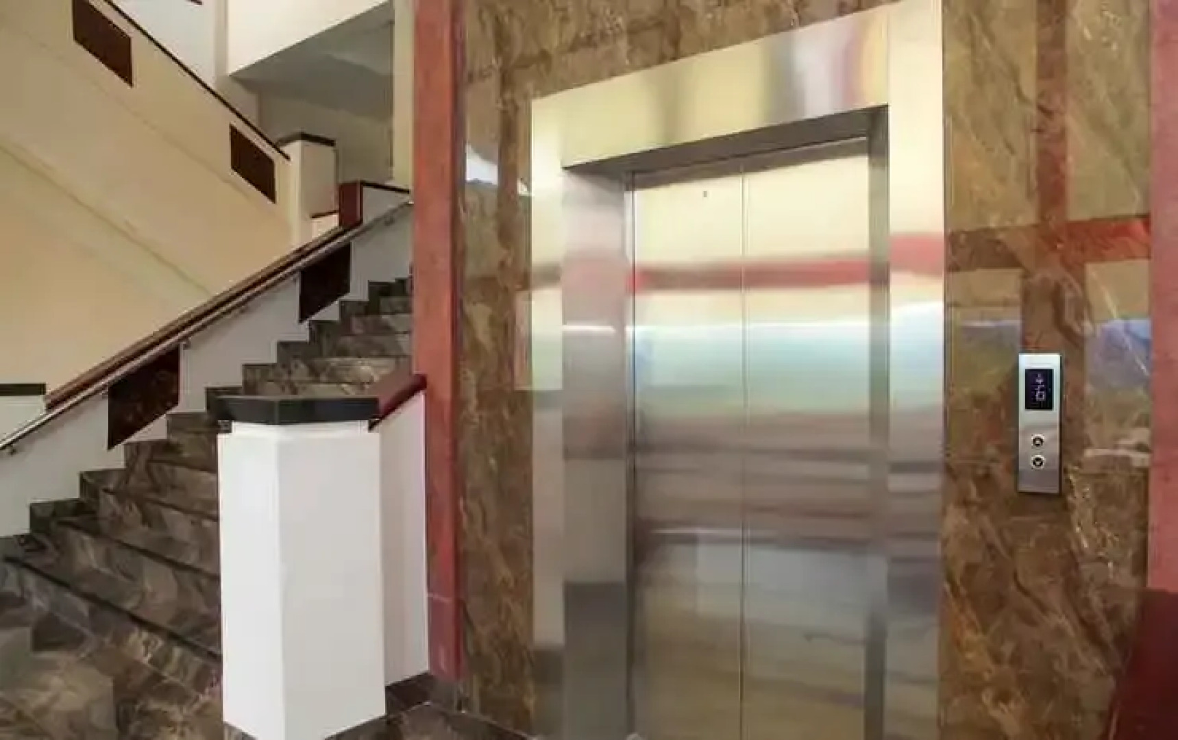 Niagara Hotel Lake Toba & Resorts