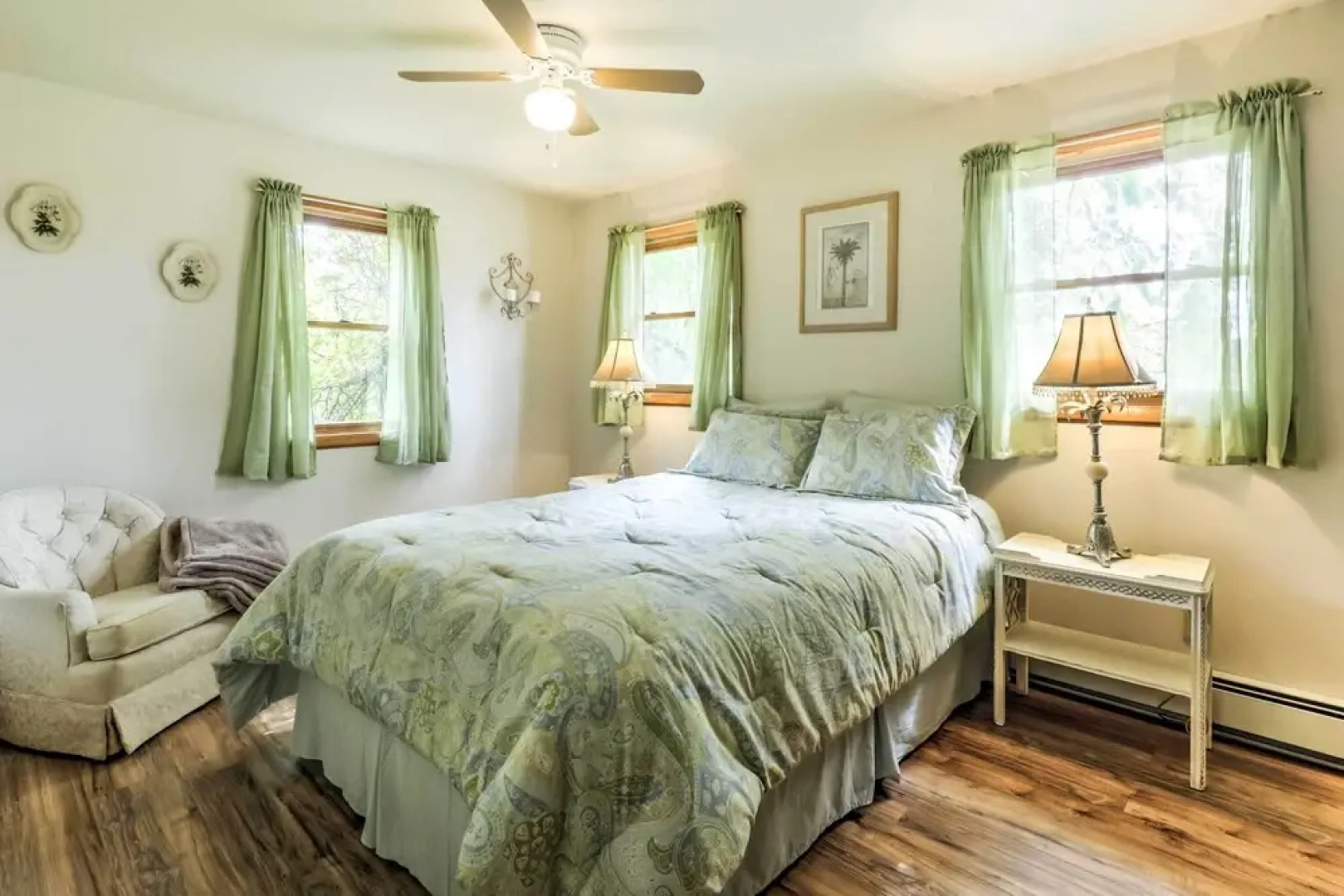 North Creek Cottage in the Adirondacks w/ Fire Pit