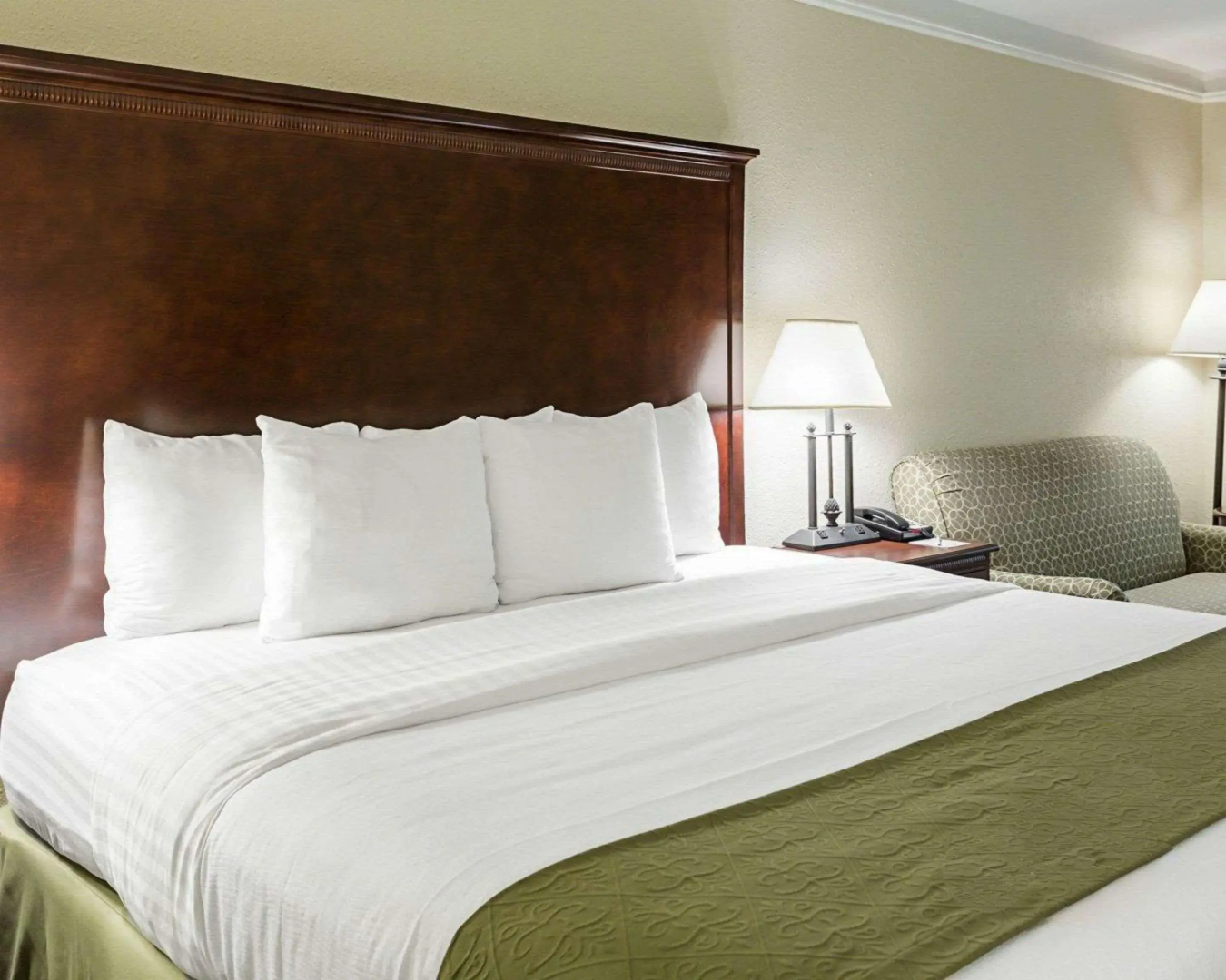 Clarion Inn and Conference Center