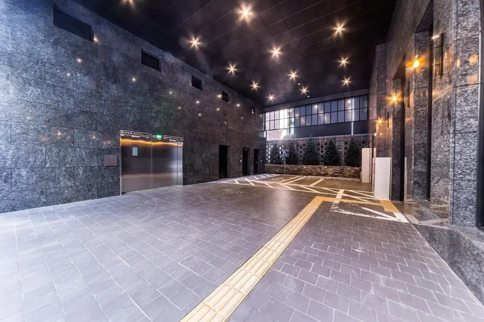 Uijeongbu Cloud hotel