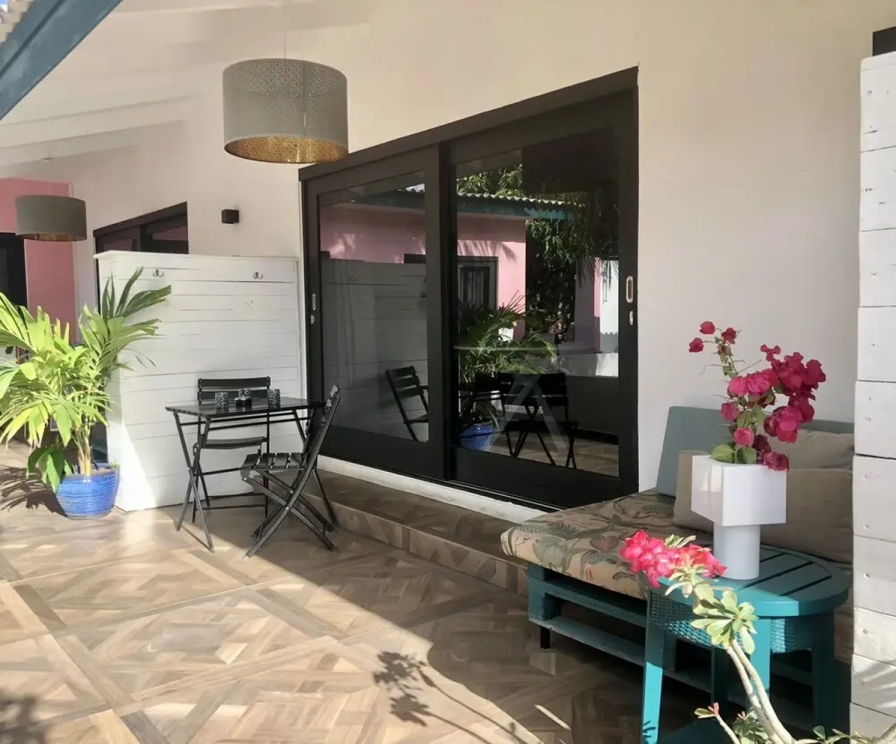 THUISHAVEN adults-only boutique resort